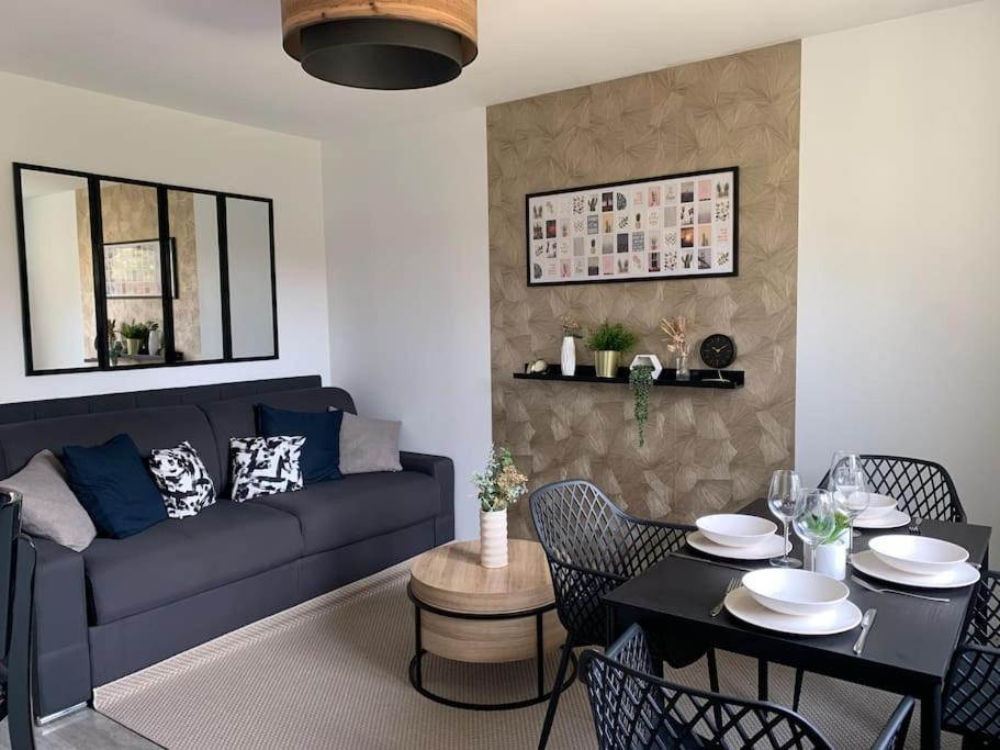 Appartement Proche Asterix, Stade De France, Chantilly, Roissy, Piscine Saisonniere La Chapelle-en-Serval Kültér fotó